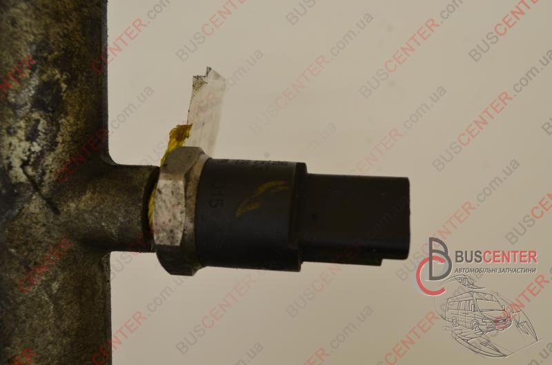 Фотография запчасти Датчик давления топлива Common Rail планка